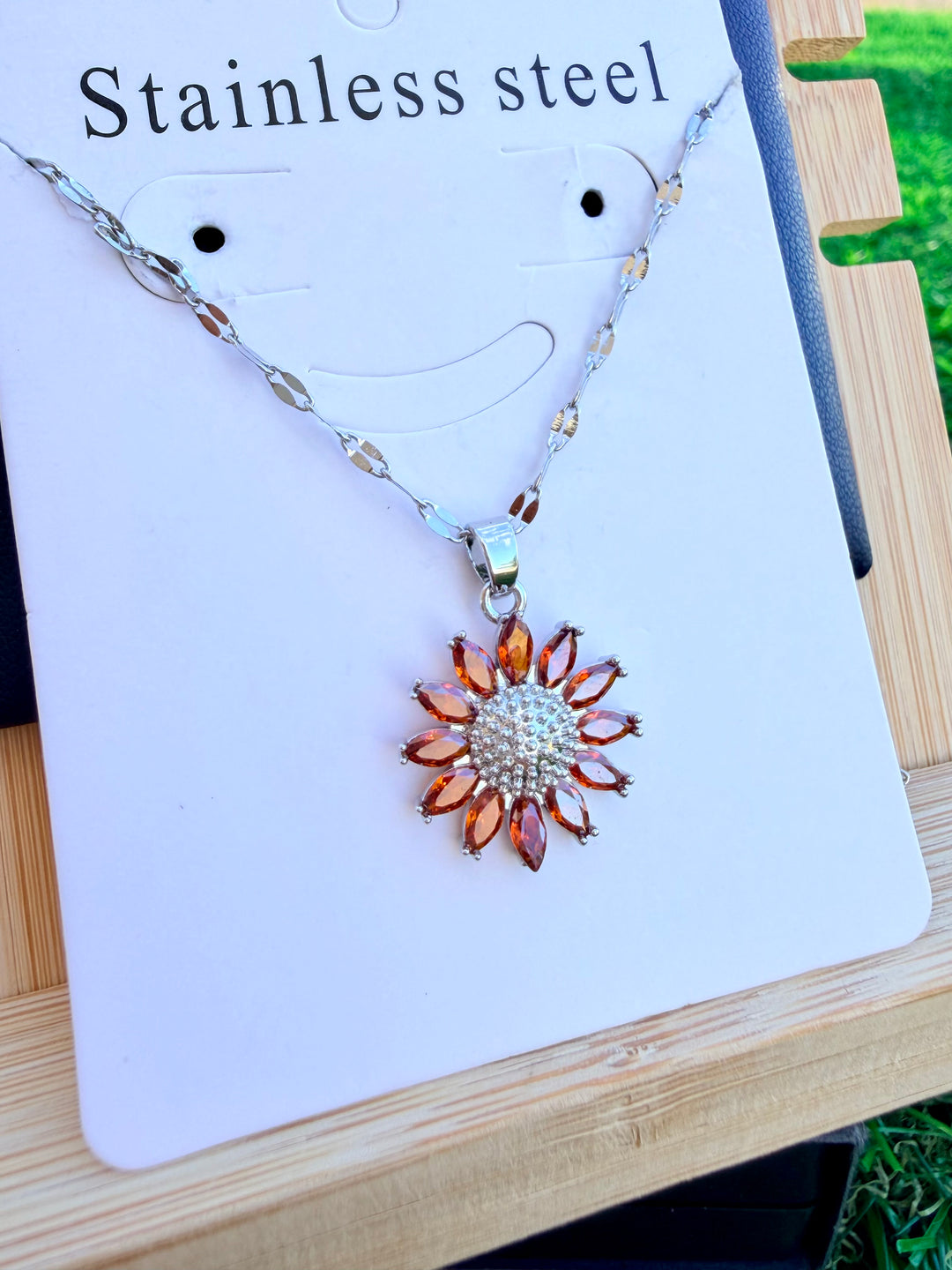 Collar de Girasol Plata/Rojo
