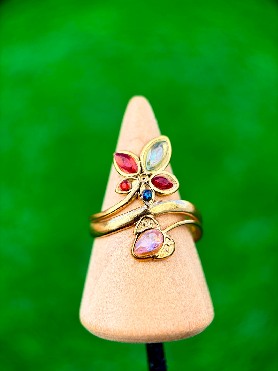 Sortija de Flor en Piedras