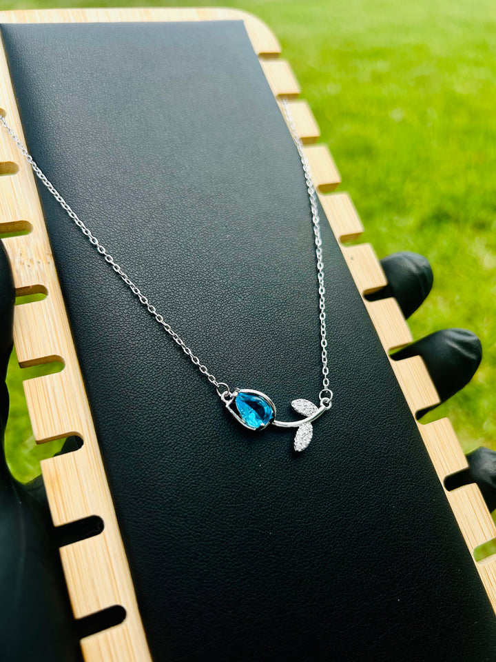 Collar de Tulipan Azul