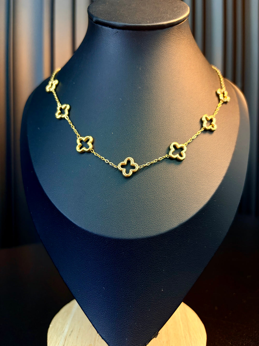 Collar Van Cleef Oro