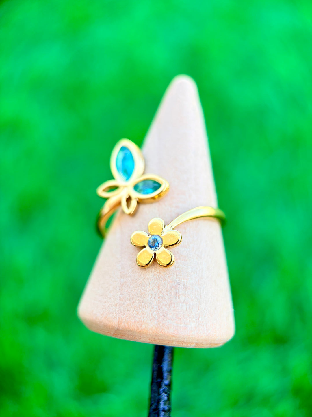 Sortija de Mariposa y Flor Azul