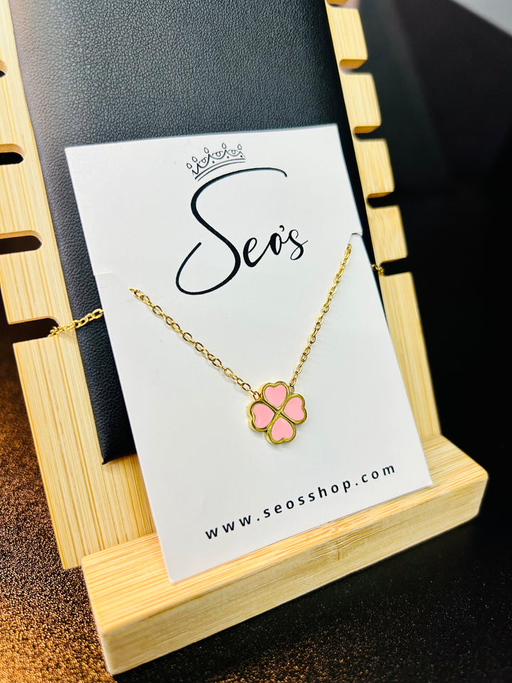 Collar de Corazones Rosa