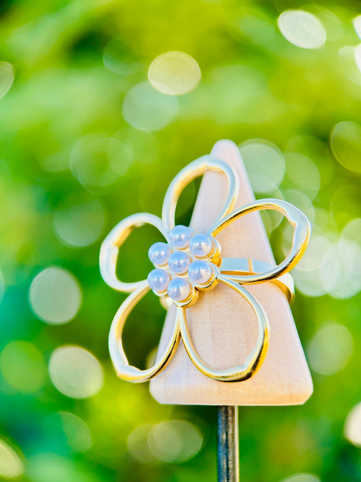 Sortija de Flor con Perlas