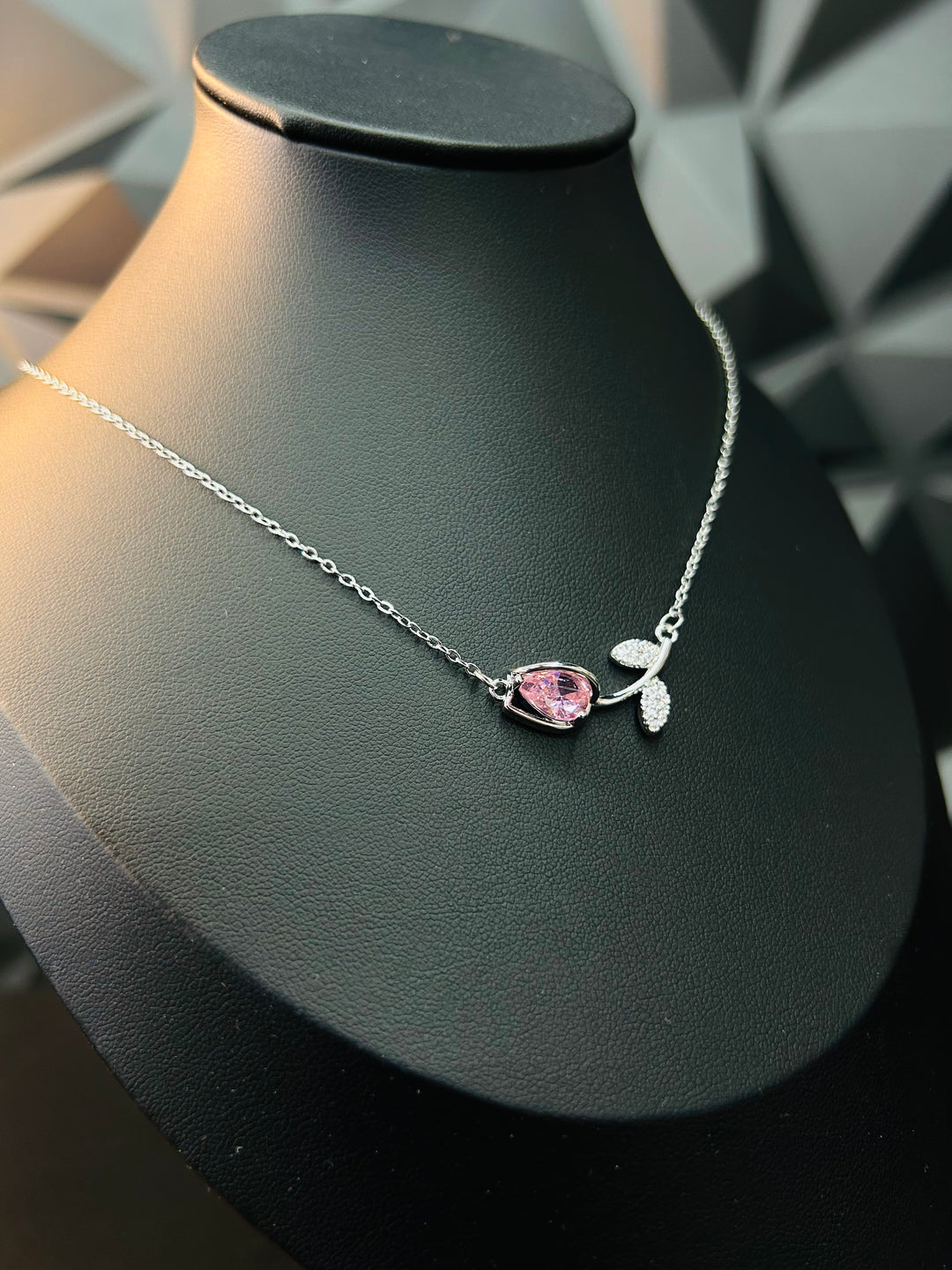 Collar de Tulipan Rosa