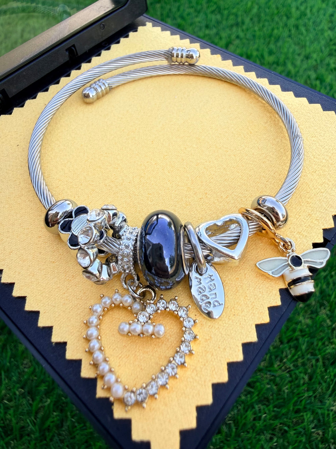 Pulsera de Charms Negra