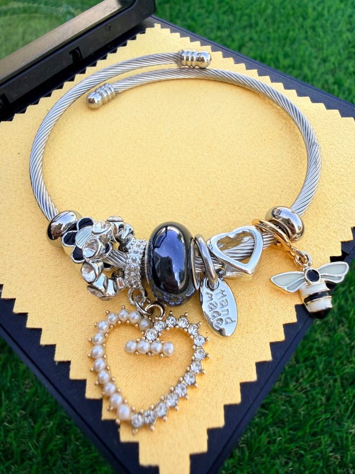 Pulsera de Charms Negra