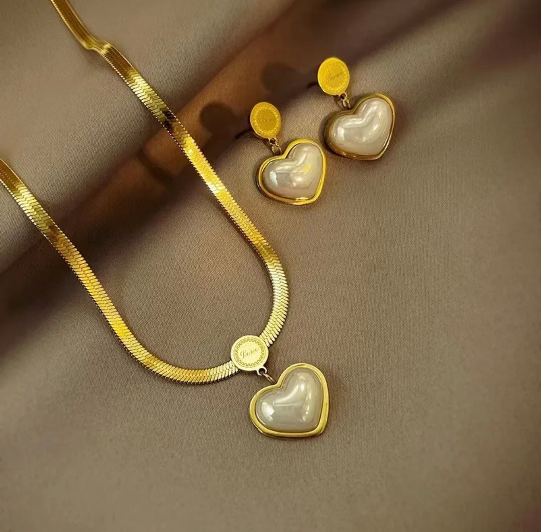 Set de Gargantilla de Corazon