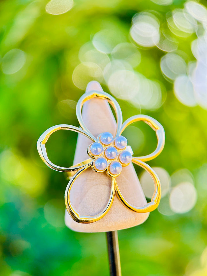 Sortija de Flor con Perlas