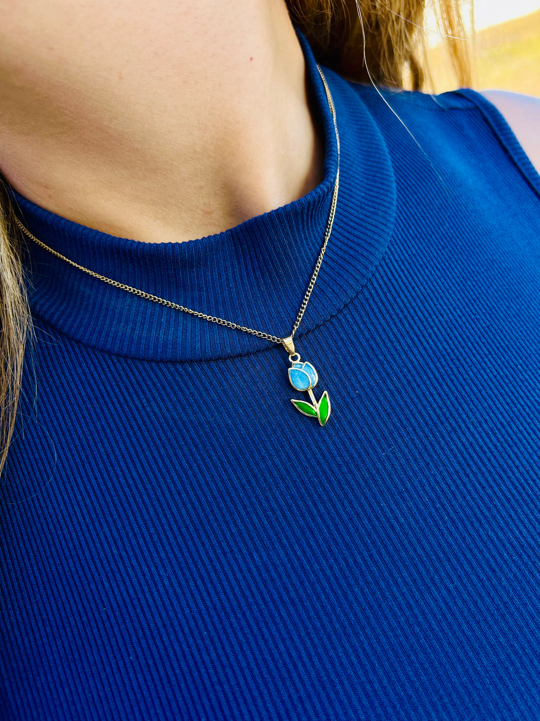Collar de Flor Azul
