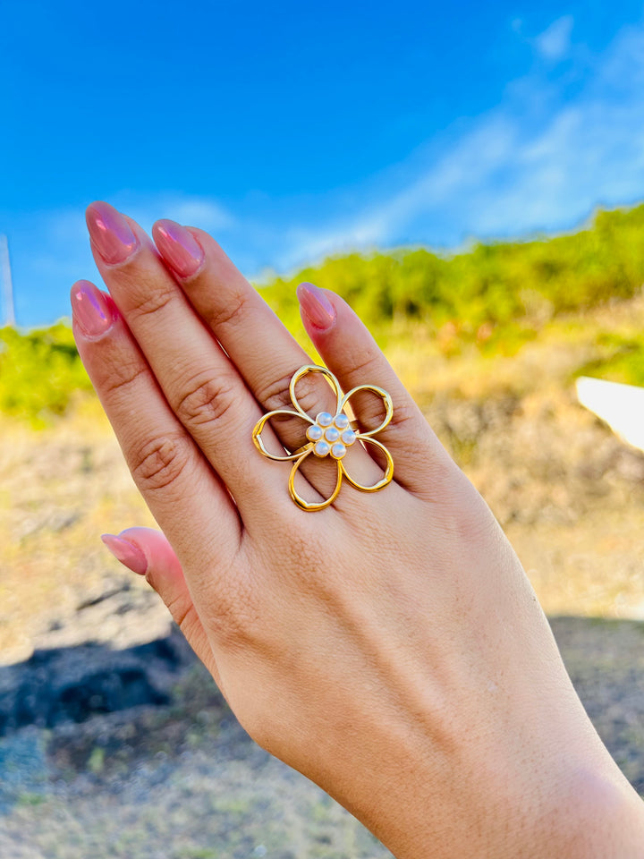 Sortija de Flor con Perlas