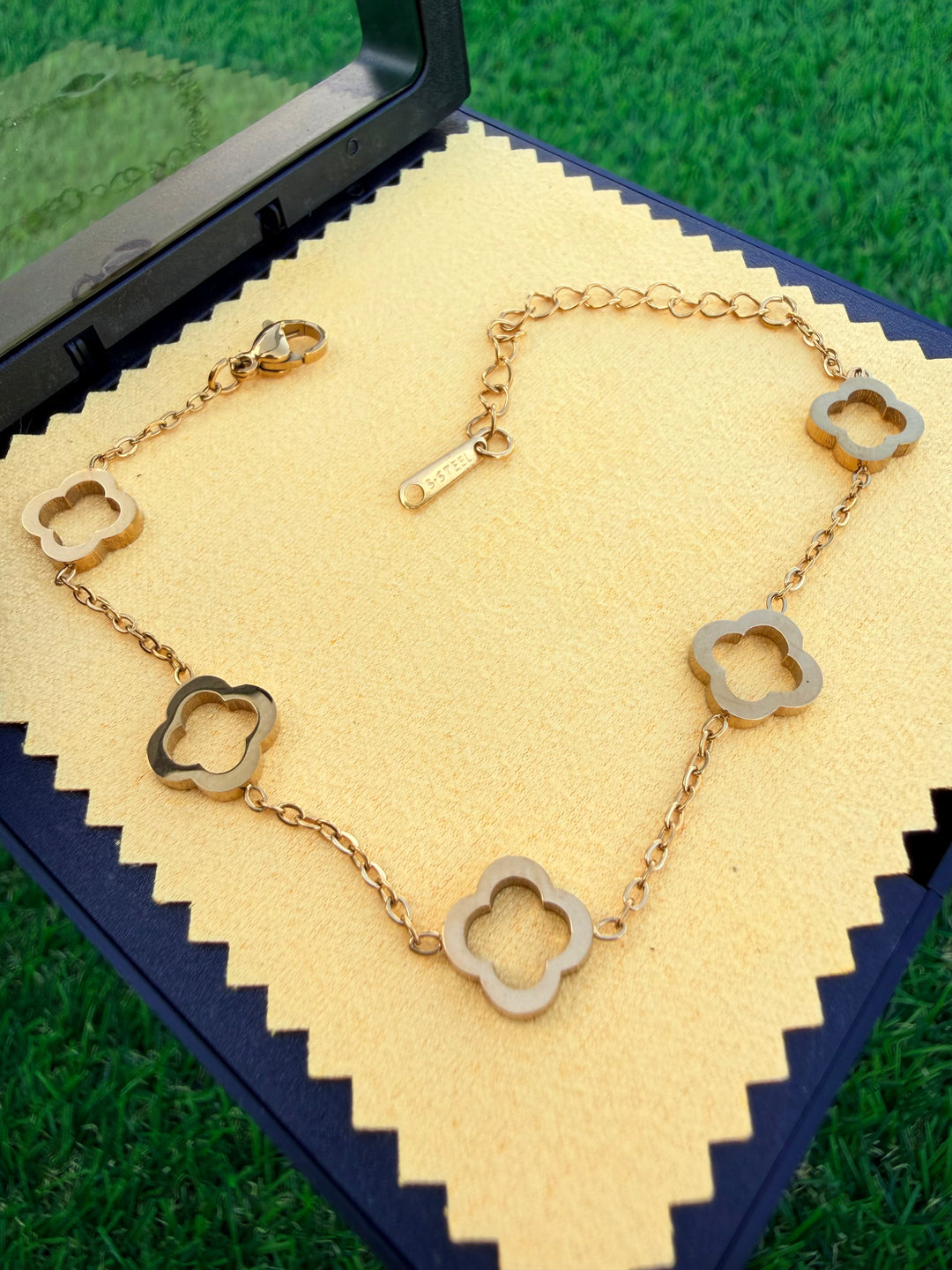 Pulsera Van Cleef Oro
