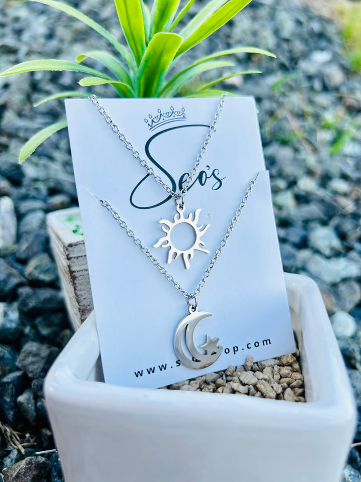 Collares de Sol y Luna