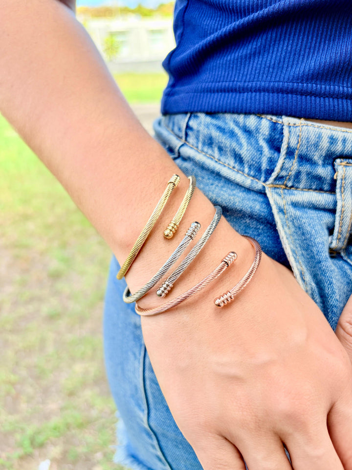 Set de Pulseras de Cable