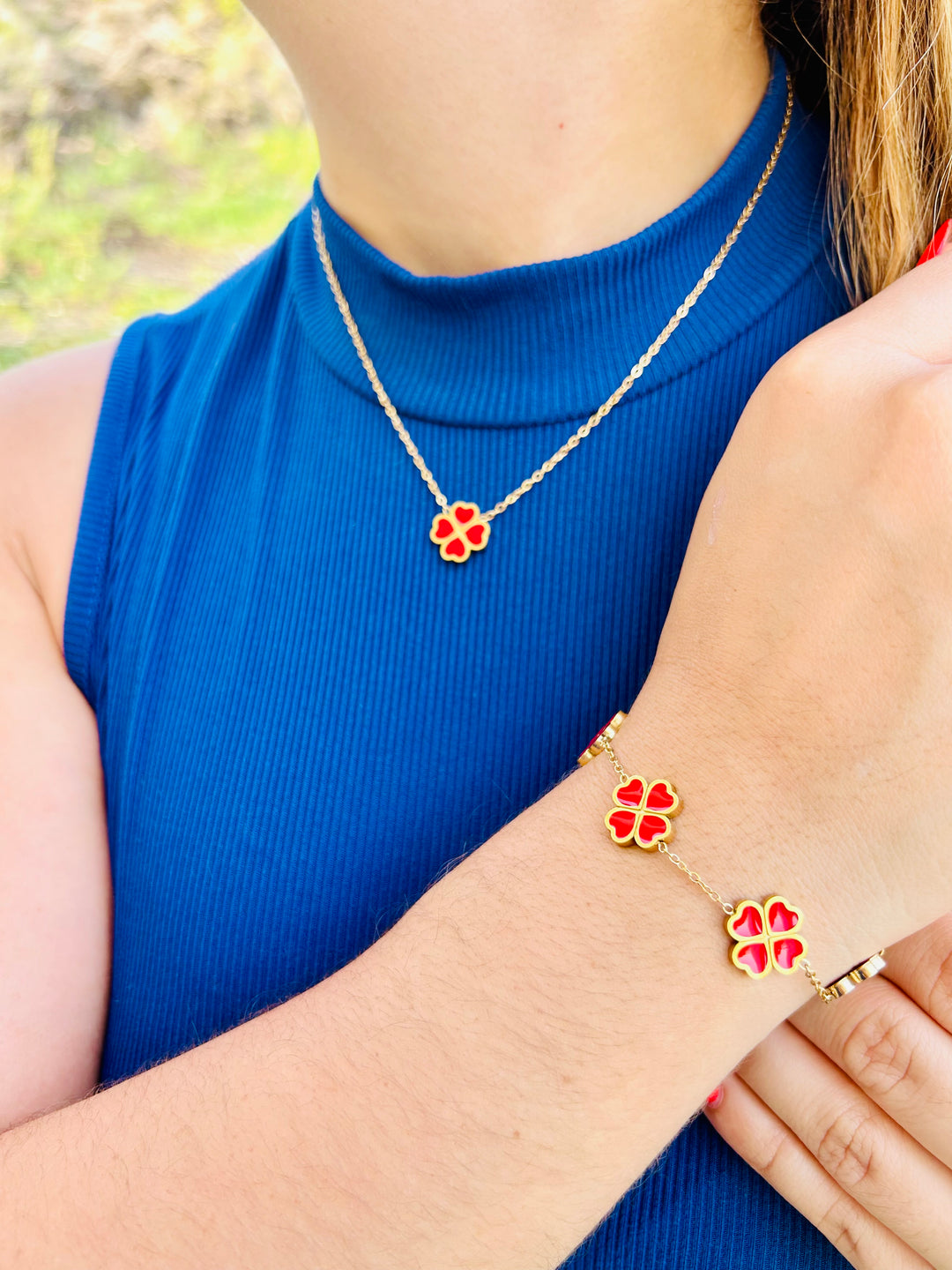 Collar de corazones Rojo