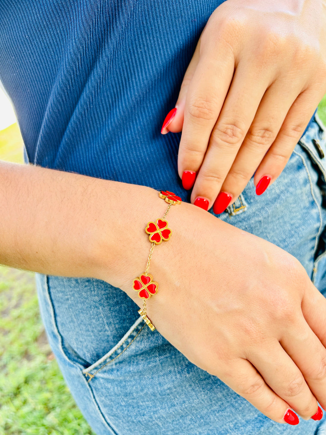Pulsera de Corazones Roja