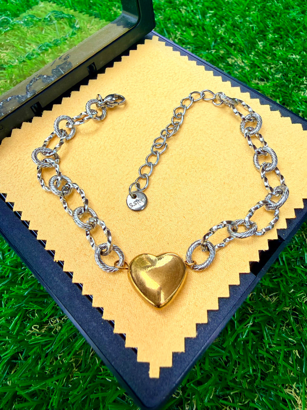 Pulsera de corazon Doble Tono