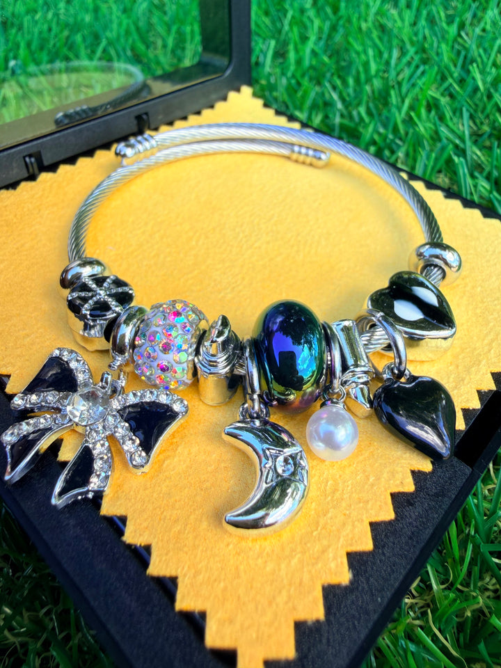 Pulsera de Charms Negra