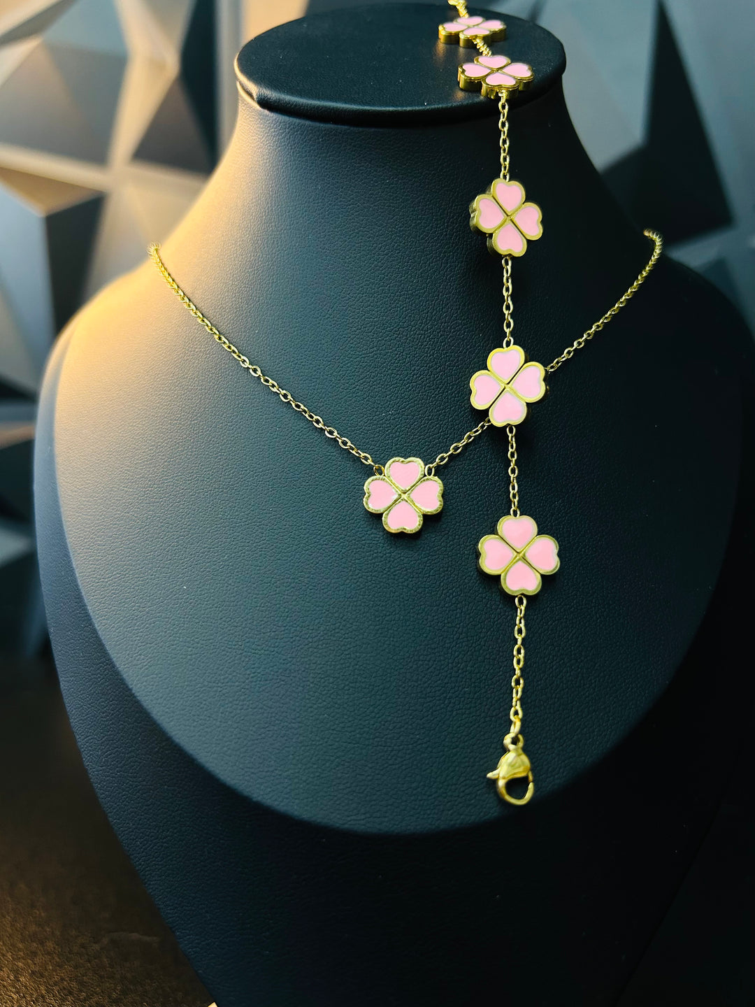 Collar de Corazones Rosa
