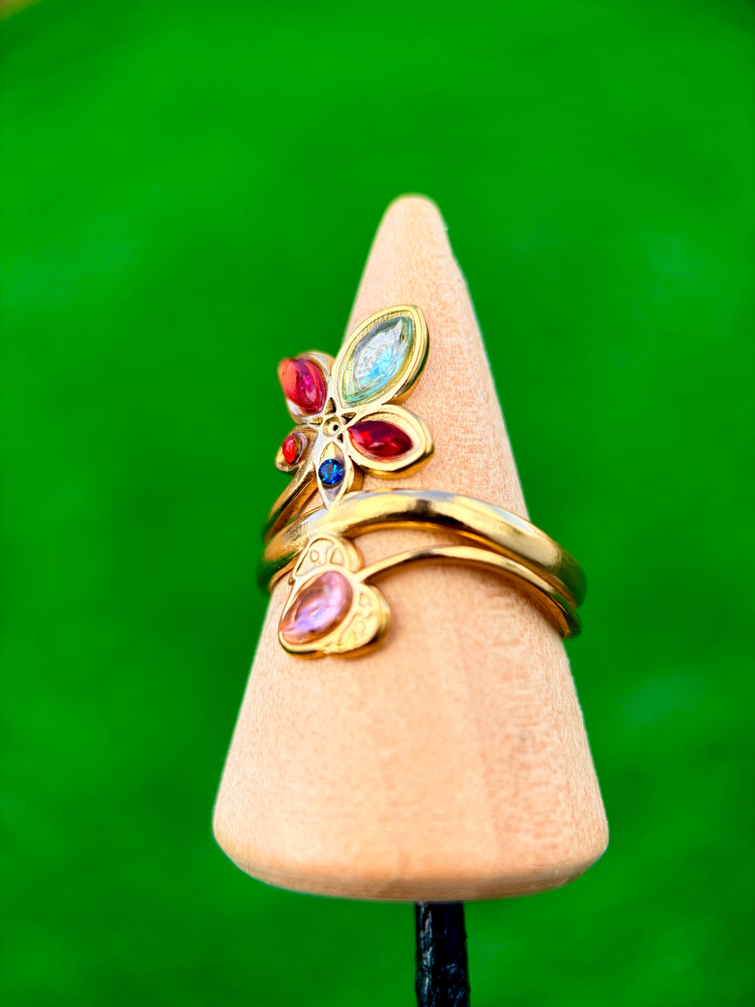 Sortija de Flor en Piedras