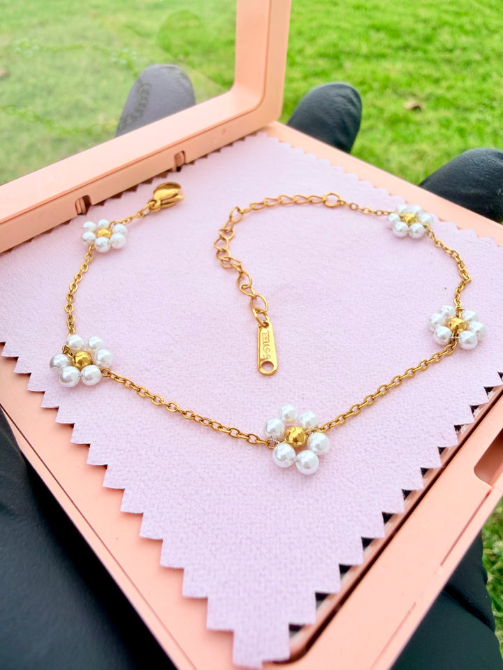 Pulsera de Flores Blancas