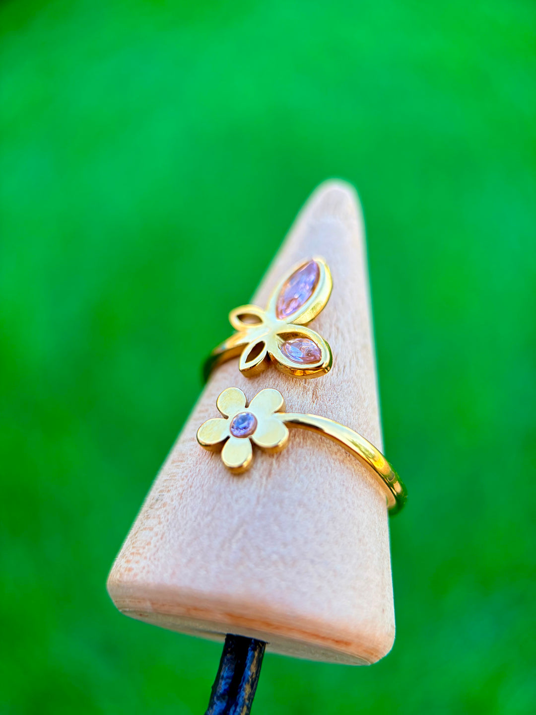 Sortija de Mariposa y Flor Rosa