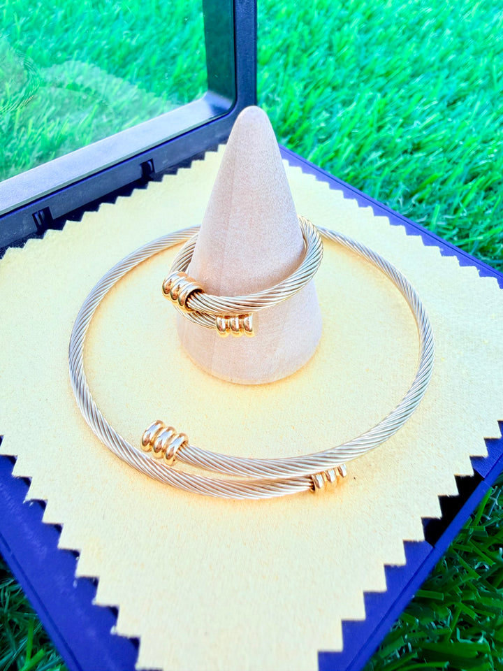 Set de Pulsera y Sortija Oro