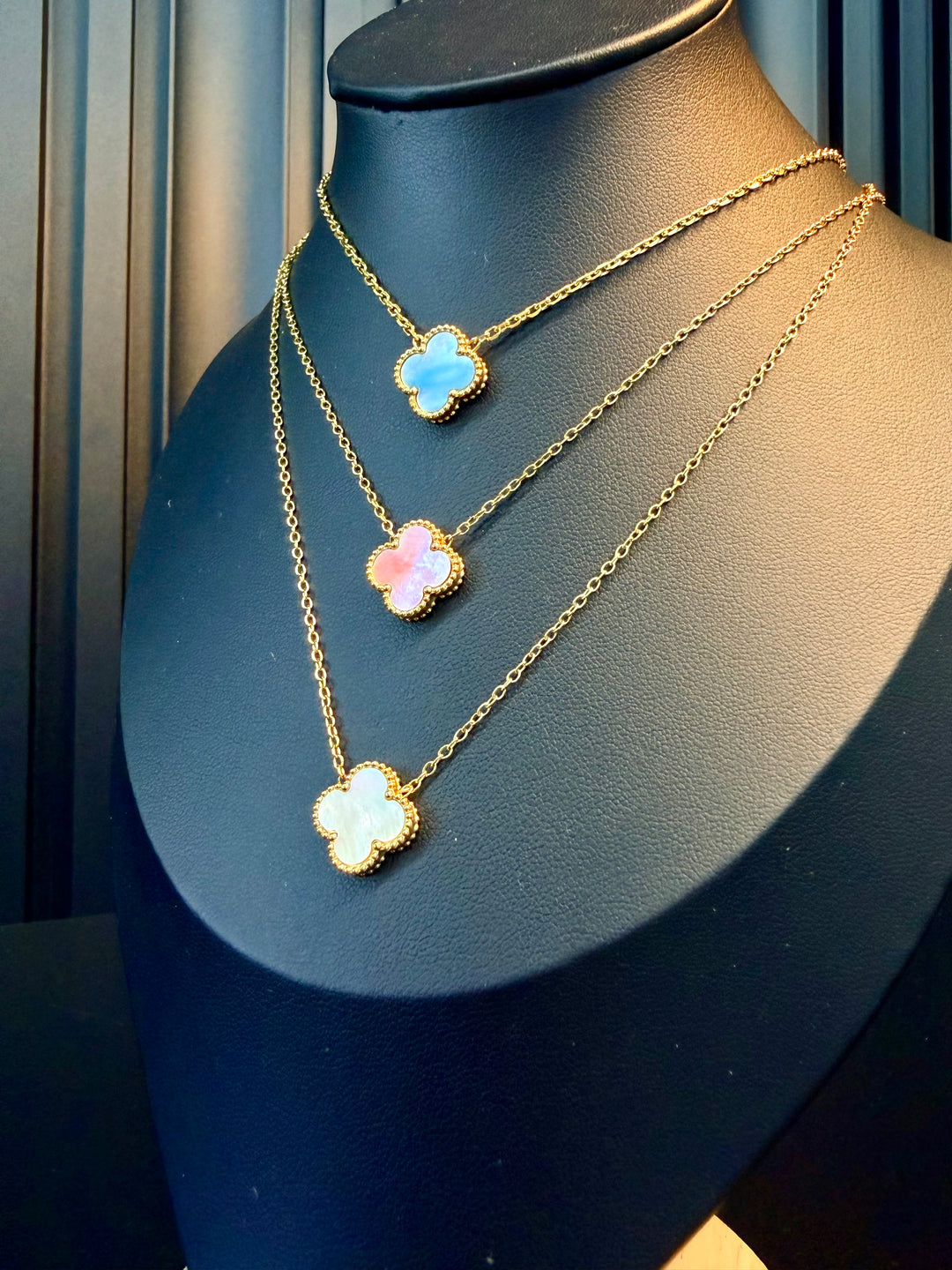 Collar Van Cleef Blanco Perlado