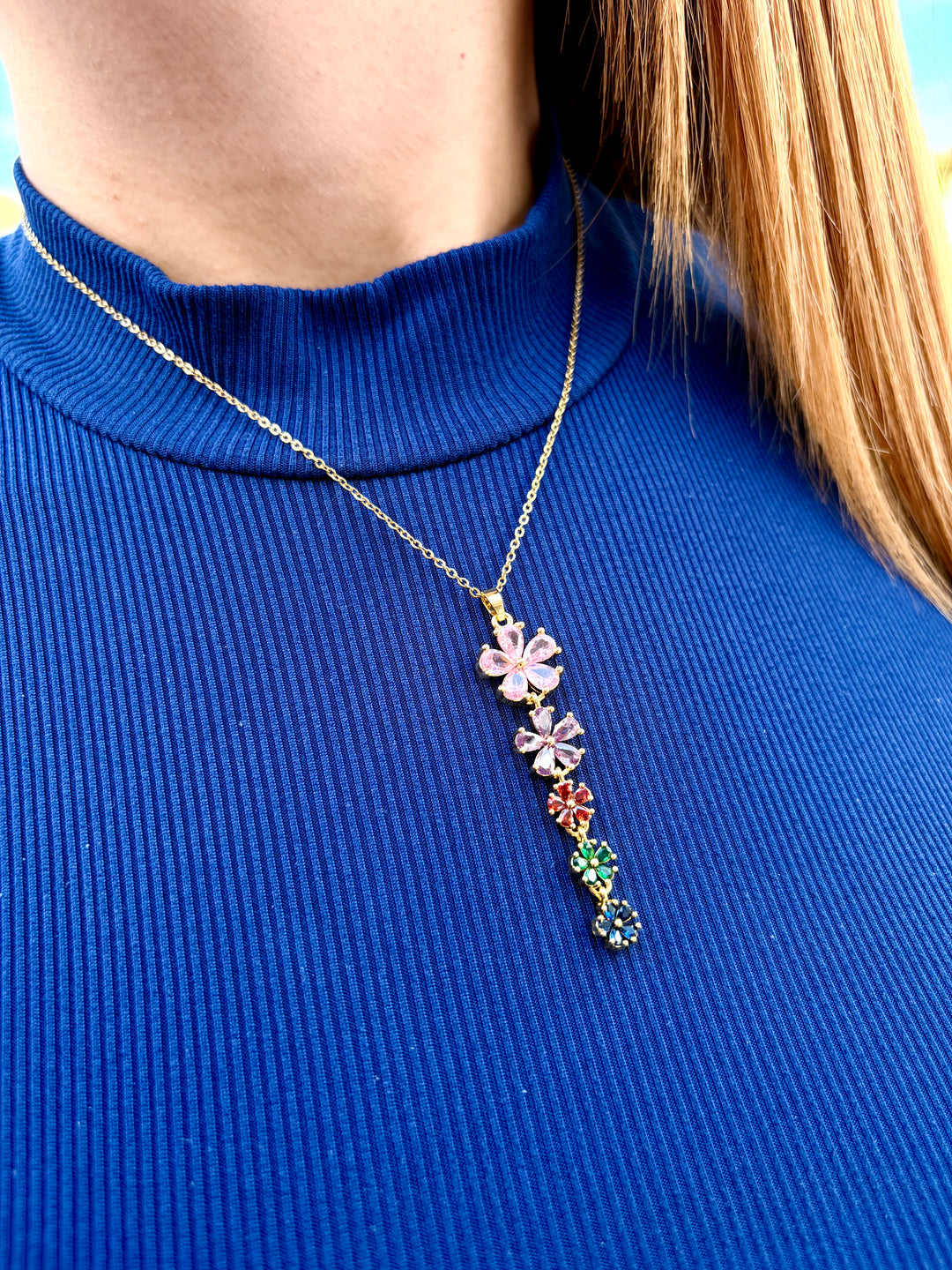 Collar de Flores en Cascada
