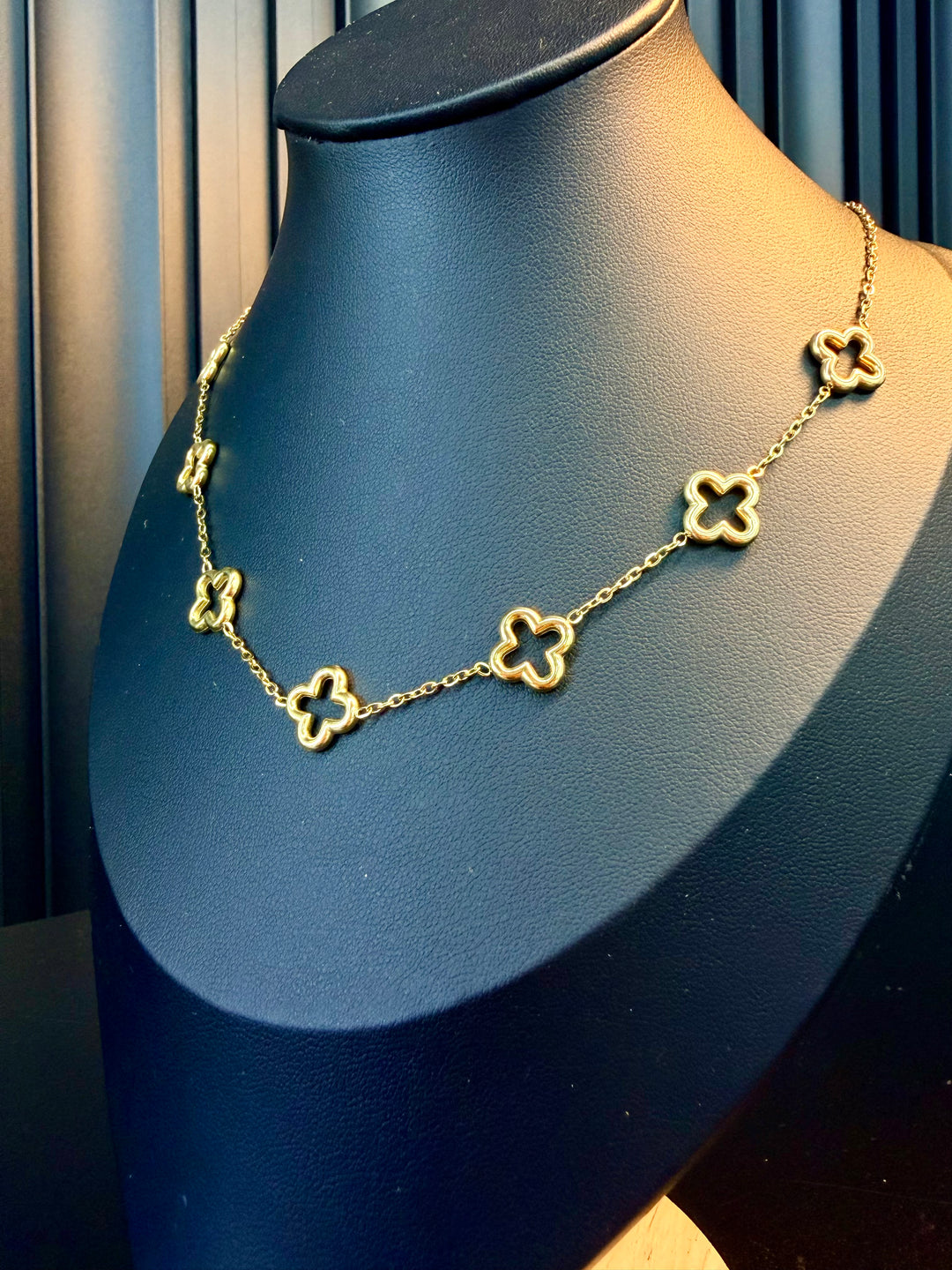 Collar Van Cleef Oro